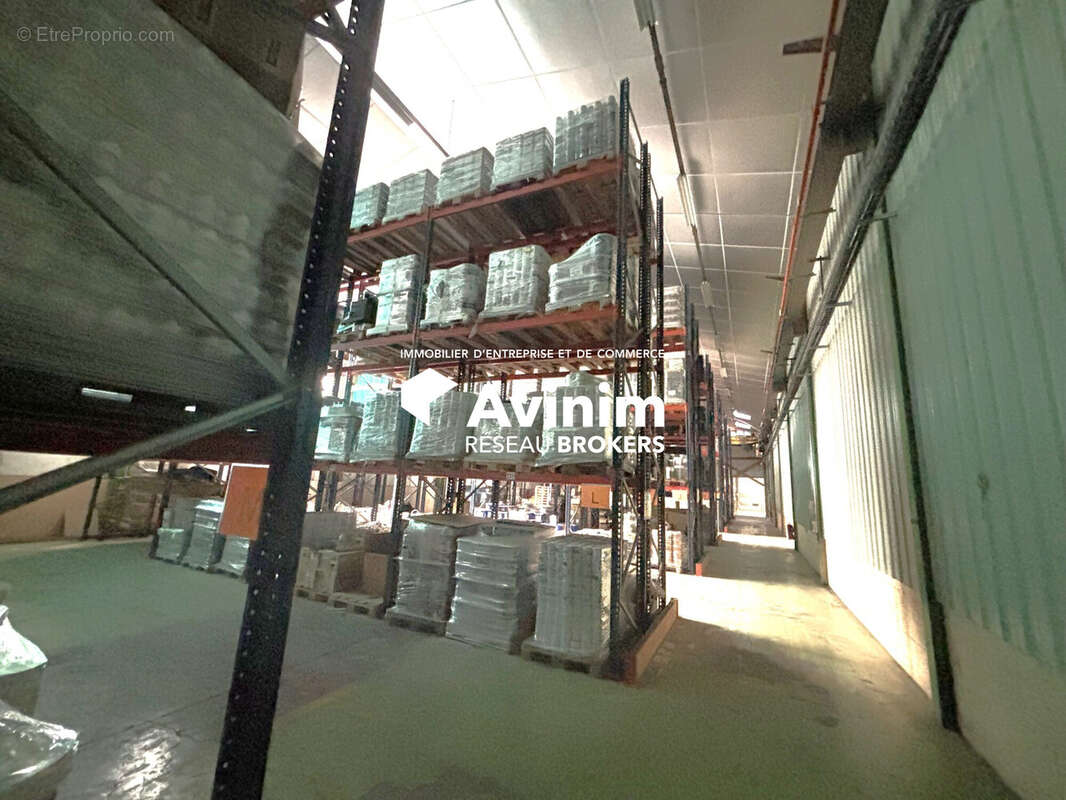 Commerce à DAMPIERRE-LES-BOIS