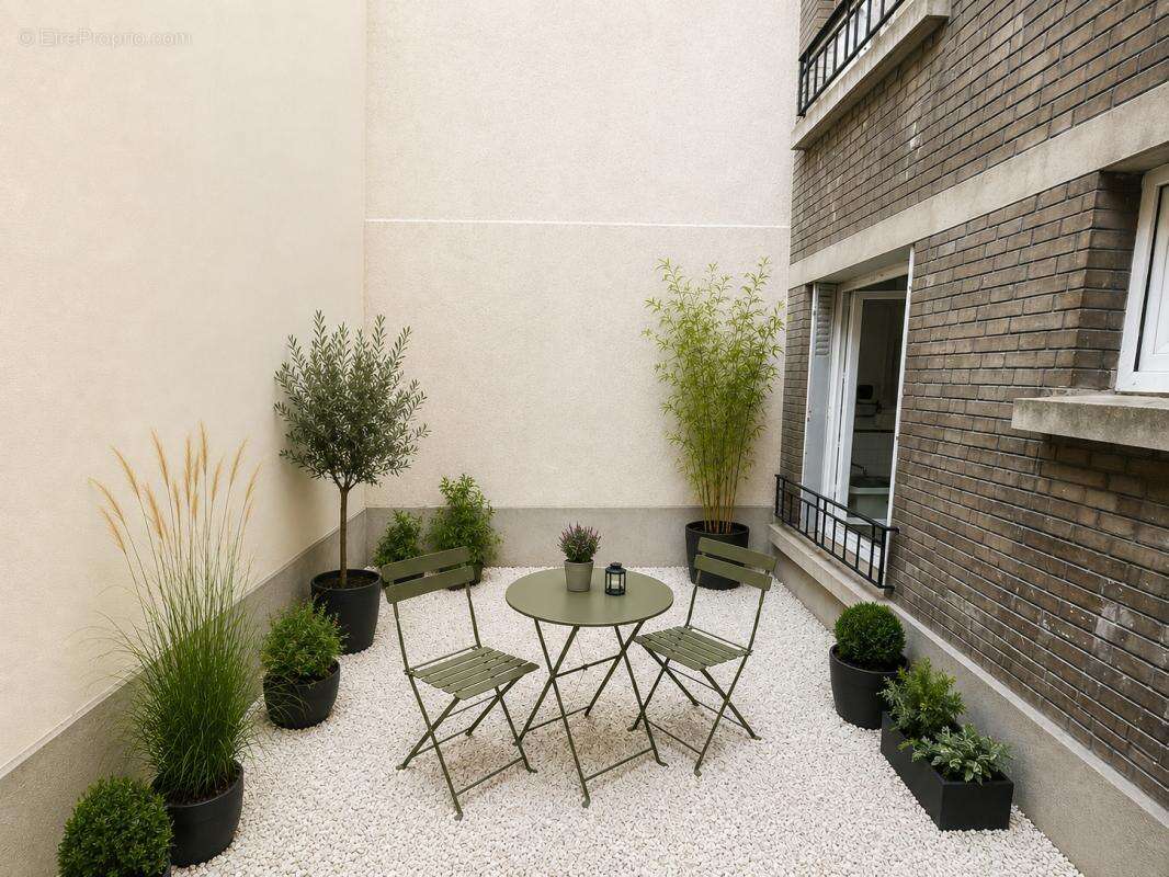Appartement à PARIS-20E