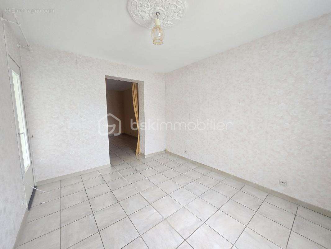 Joli pavillon de plain-pied de 77m² à Sougy sur Loire - photo 13