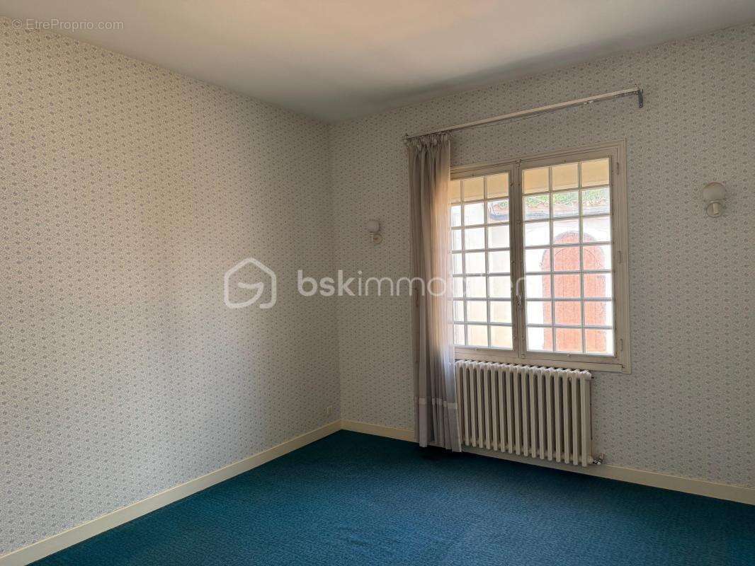 Maison à SAINT-SEURIN-SUR-L&#039;ISLE