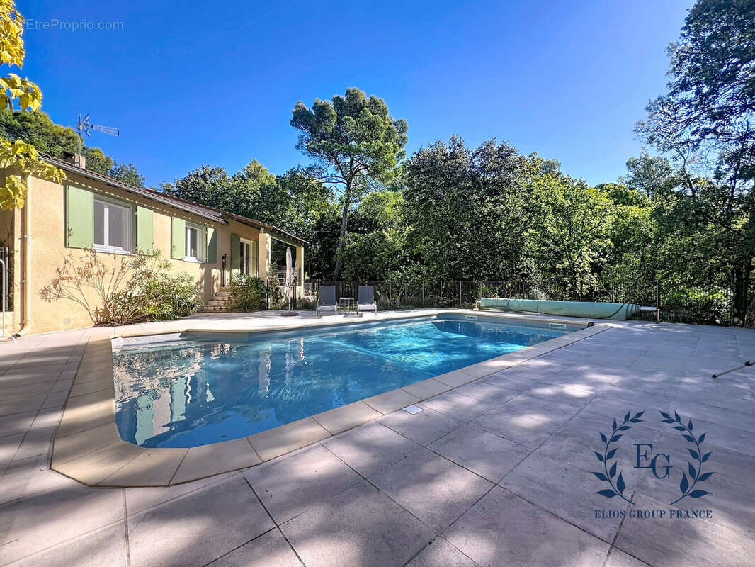 Maison à FLASSANS-SUR-ISSOLE