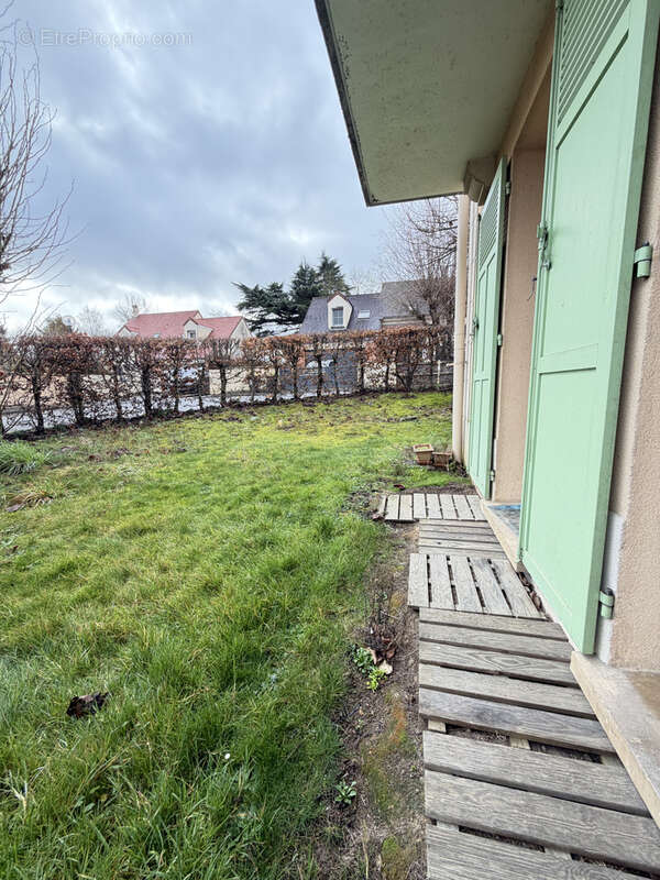 Appartement à LIMOURS