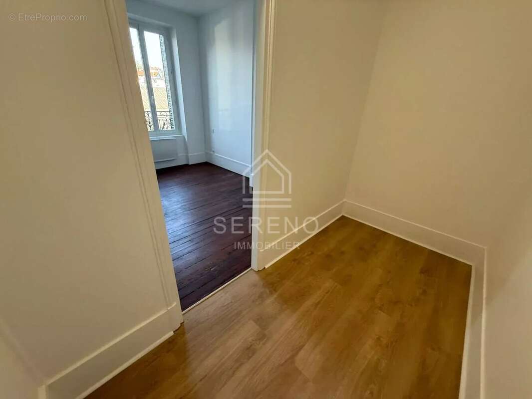 Appartement à ROSNY-SOUS-BOIS