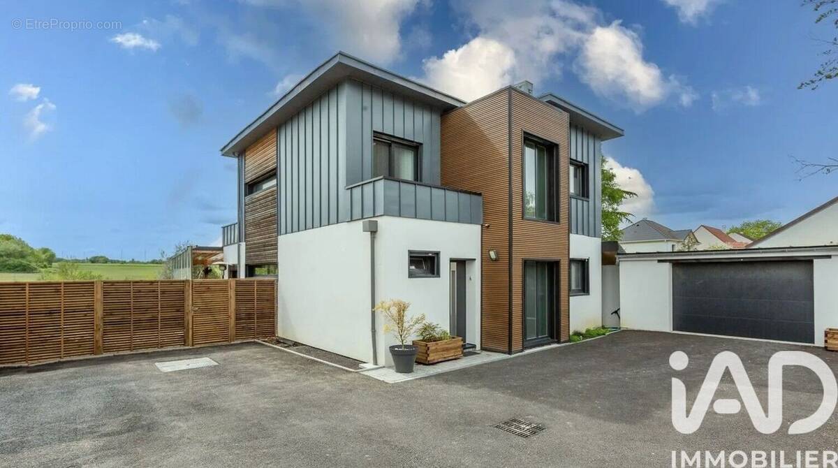 Photo 1 - Maison à BRETIGNY-SUR-ORGE