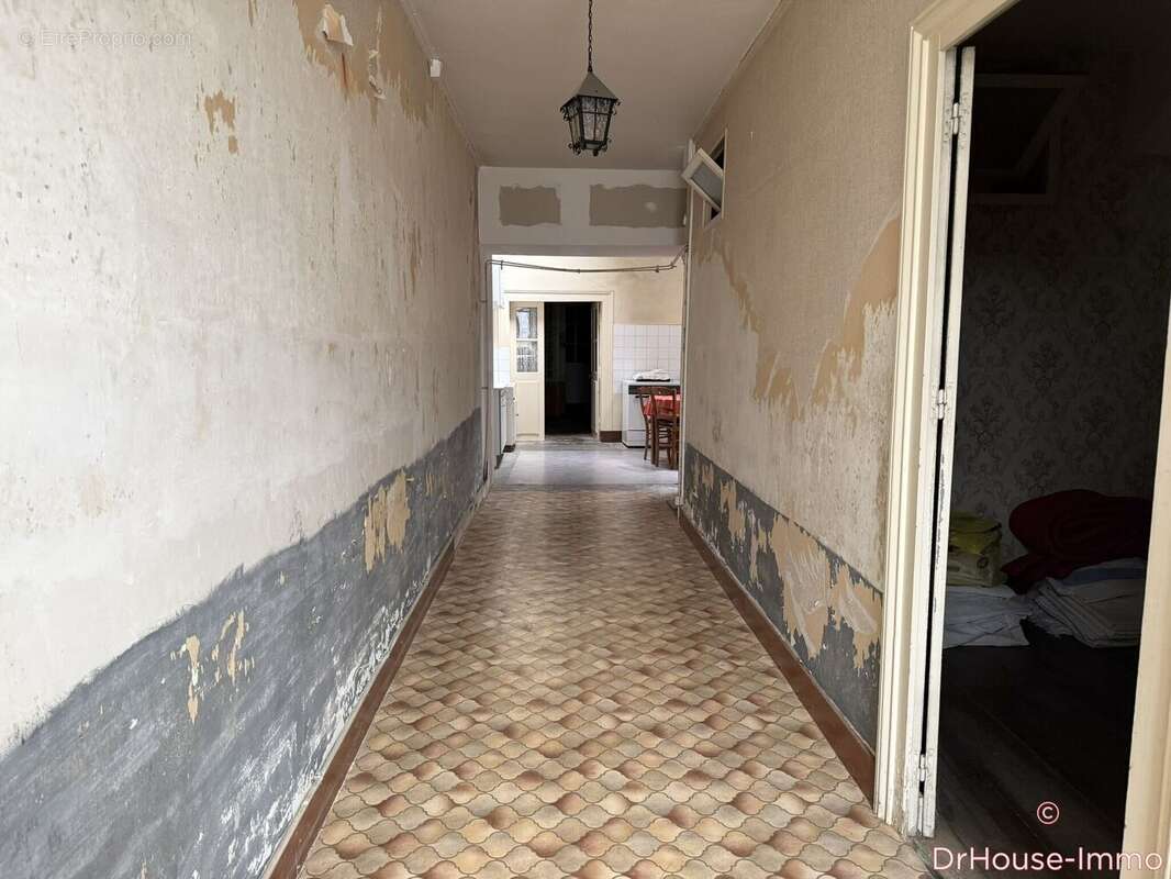 Maison 105 m² à Saint-Claud  - photo 10