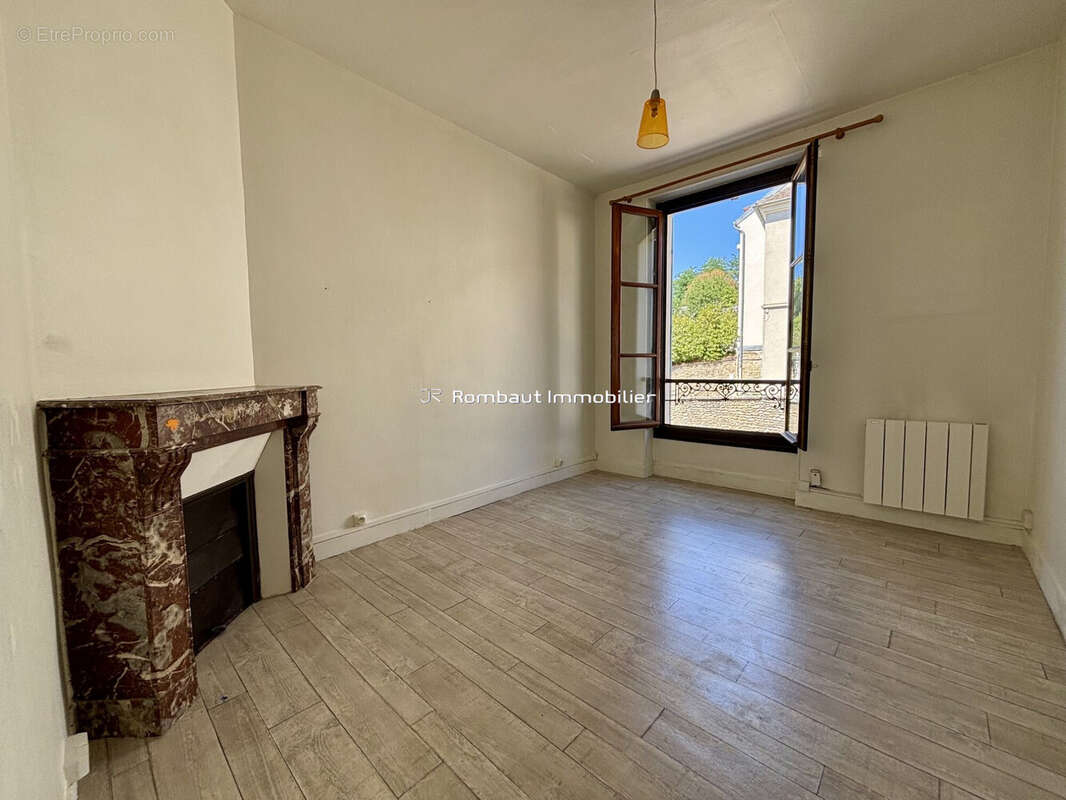 Maison 118 m² à La Celle-Saint-Cloud  - photo 6