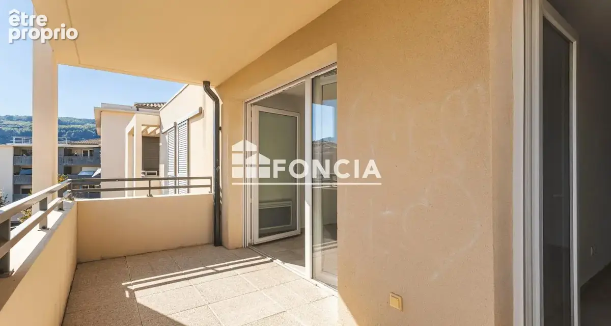 Photo Appartement à Le Castellet au prix de 255 000€
