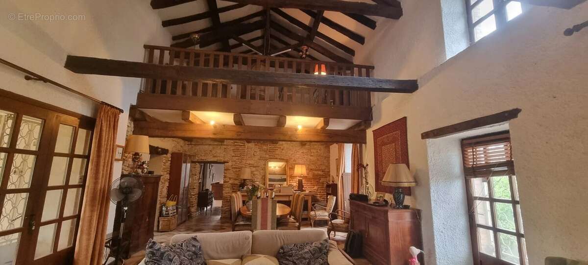 Maison 170 m² à Cahors  - photo 11