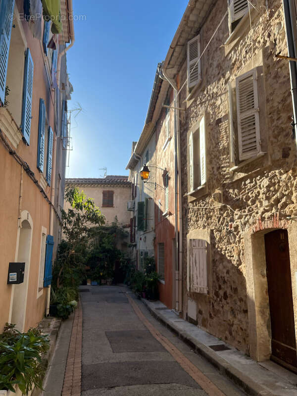 Maison à LA VALETTE-DU-VAR