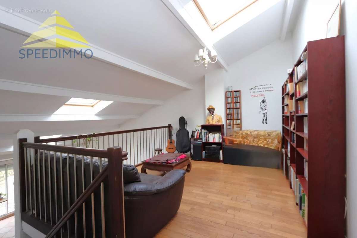 Maison à VILLECRESNES