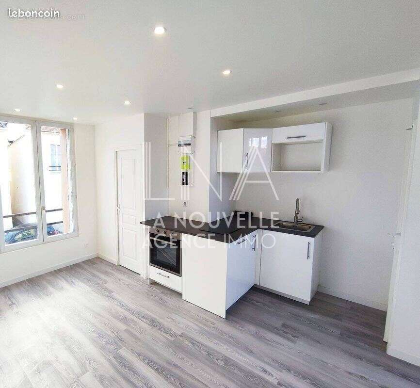 6min métro Mairie des Lilas - Charmant studio avec balcon 23m² - photo 2
