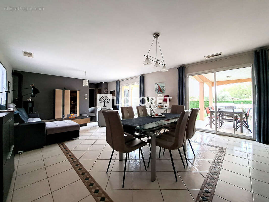 Maison à VILLAUDRIC
