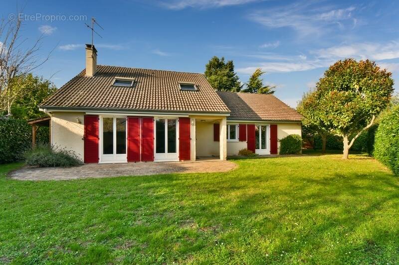 Maison à BALLAINVILLIERS