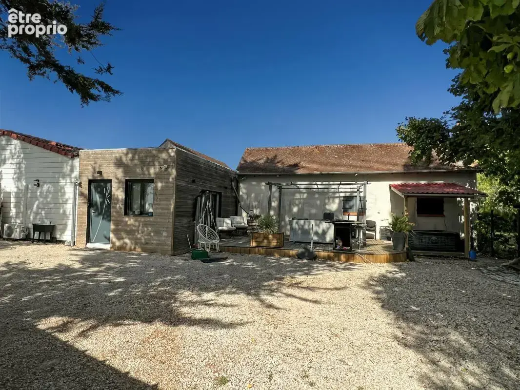  Domaine d'exception à Saint-Péravy-la-Colombe : Deux maisons, piscine et 2721 m²de verdure sans aucun vis-à-vis !  - photo 12