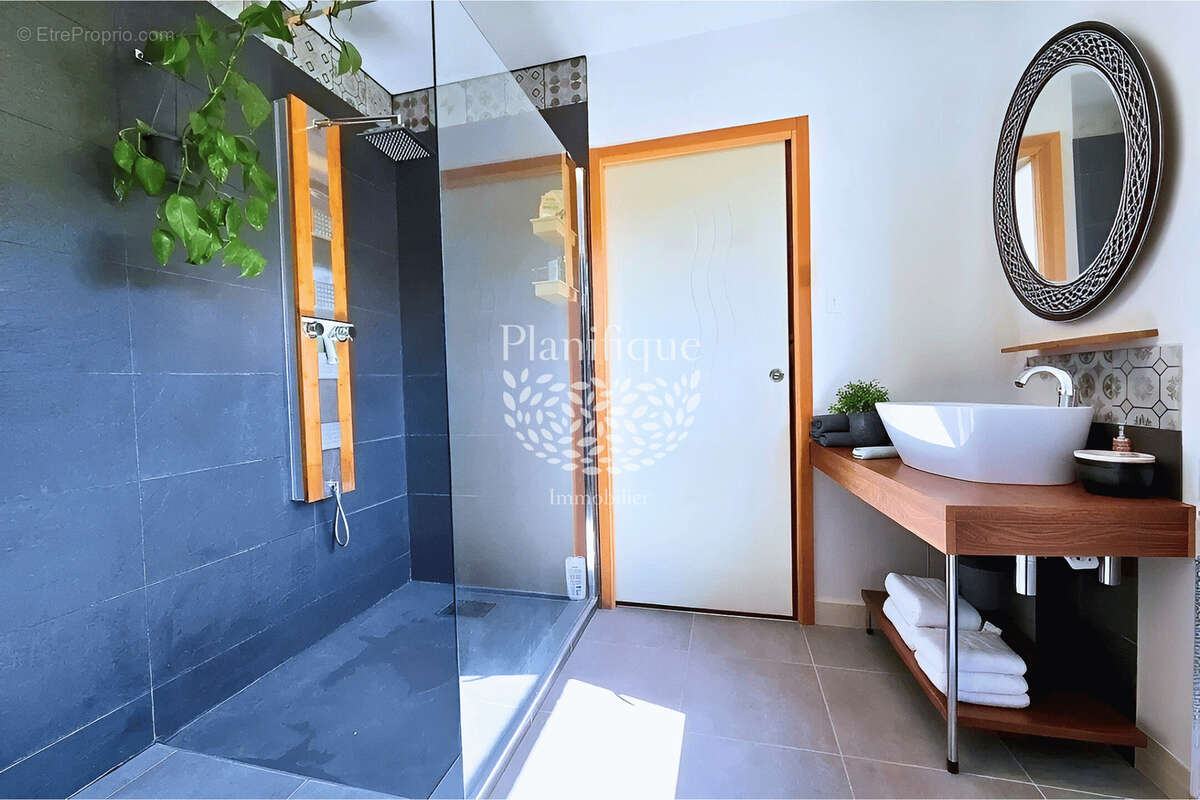 Appartement à FERNEY-VOLTAIRE