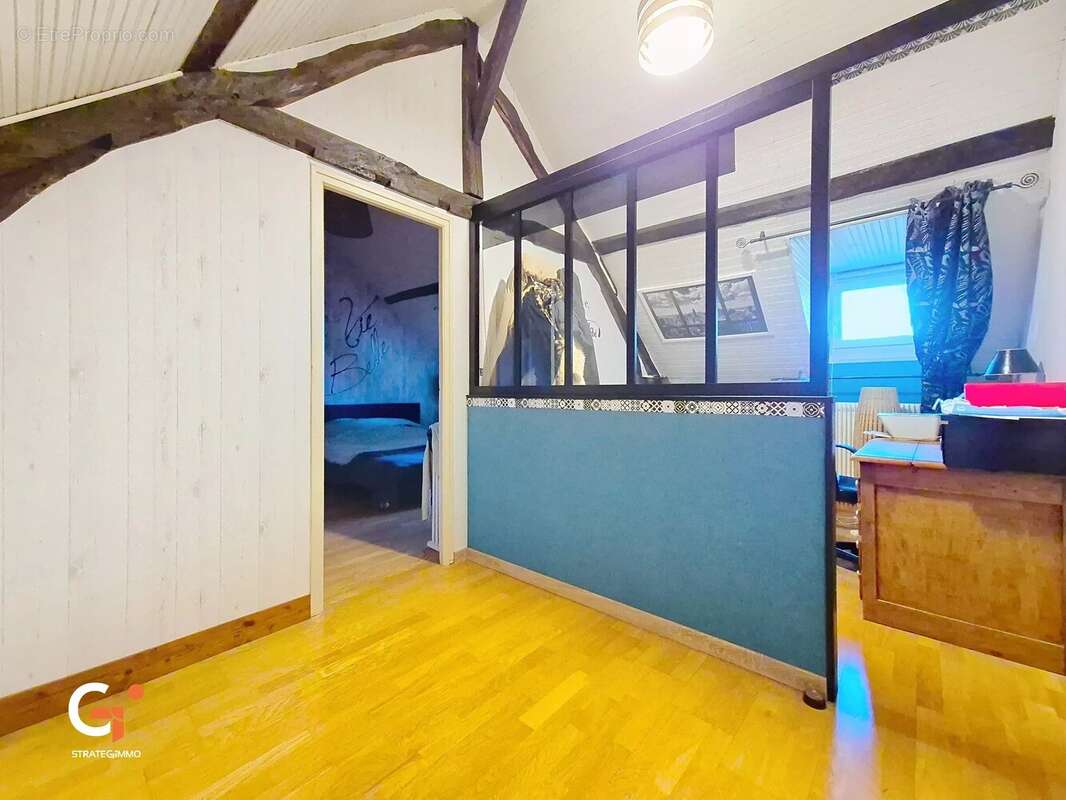 Maison à SAINT-OUEN-DE-THOUBERVILLE