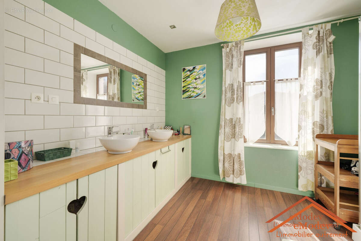 Maison à REMIREMONT