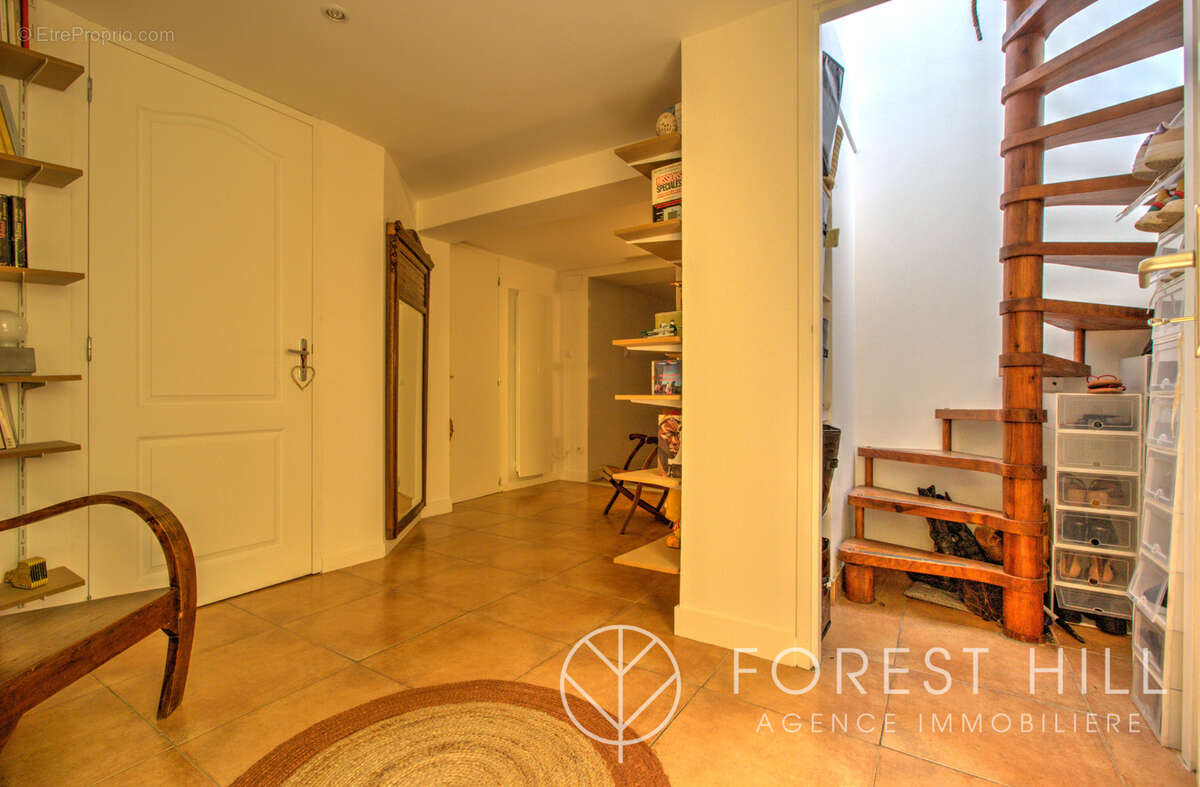 Maison familiale avec vue, jardin, piscine et appartement indépendant - photo 18