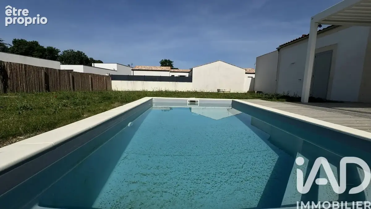 Photo 1 - Maison à SAINT-LAURENT-DE-LA-PREE