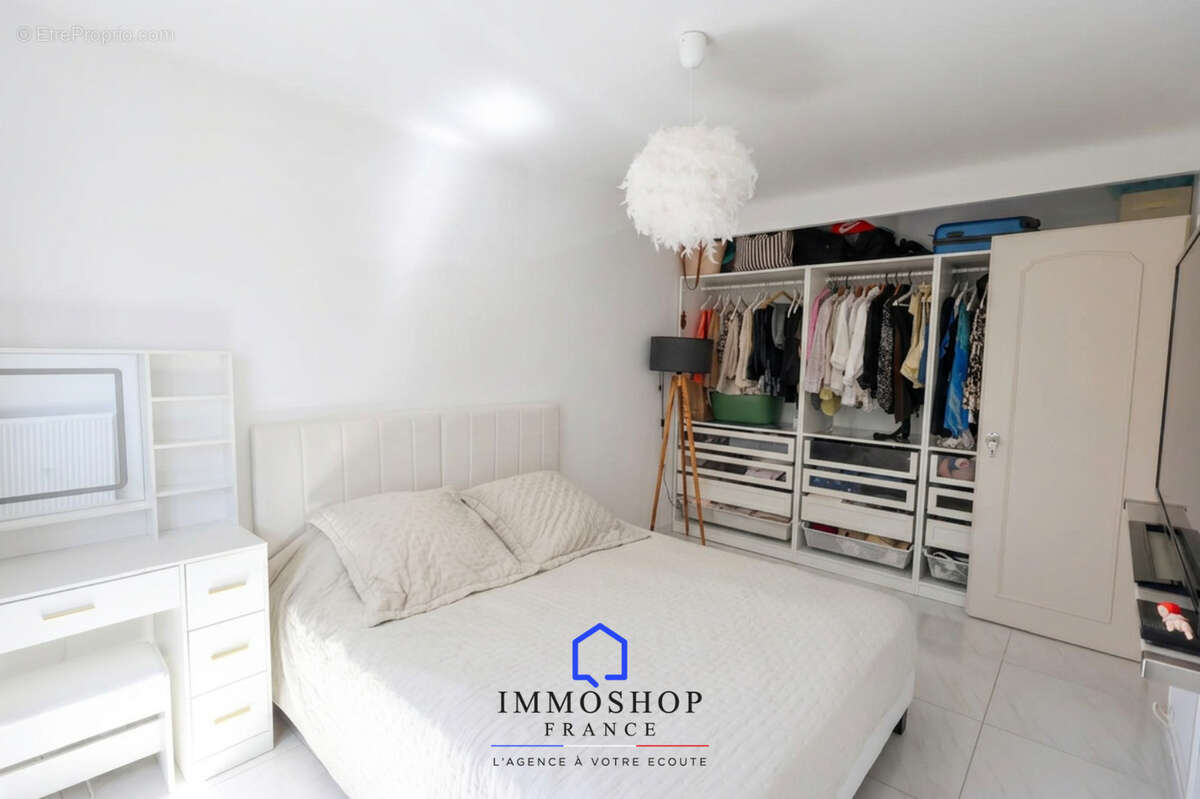 Appartement T4 74m2 - Saint-Julien 13012 - photo 9