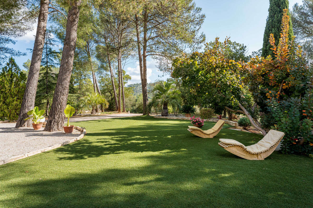 Maison à LA BOUILLADISSE
