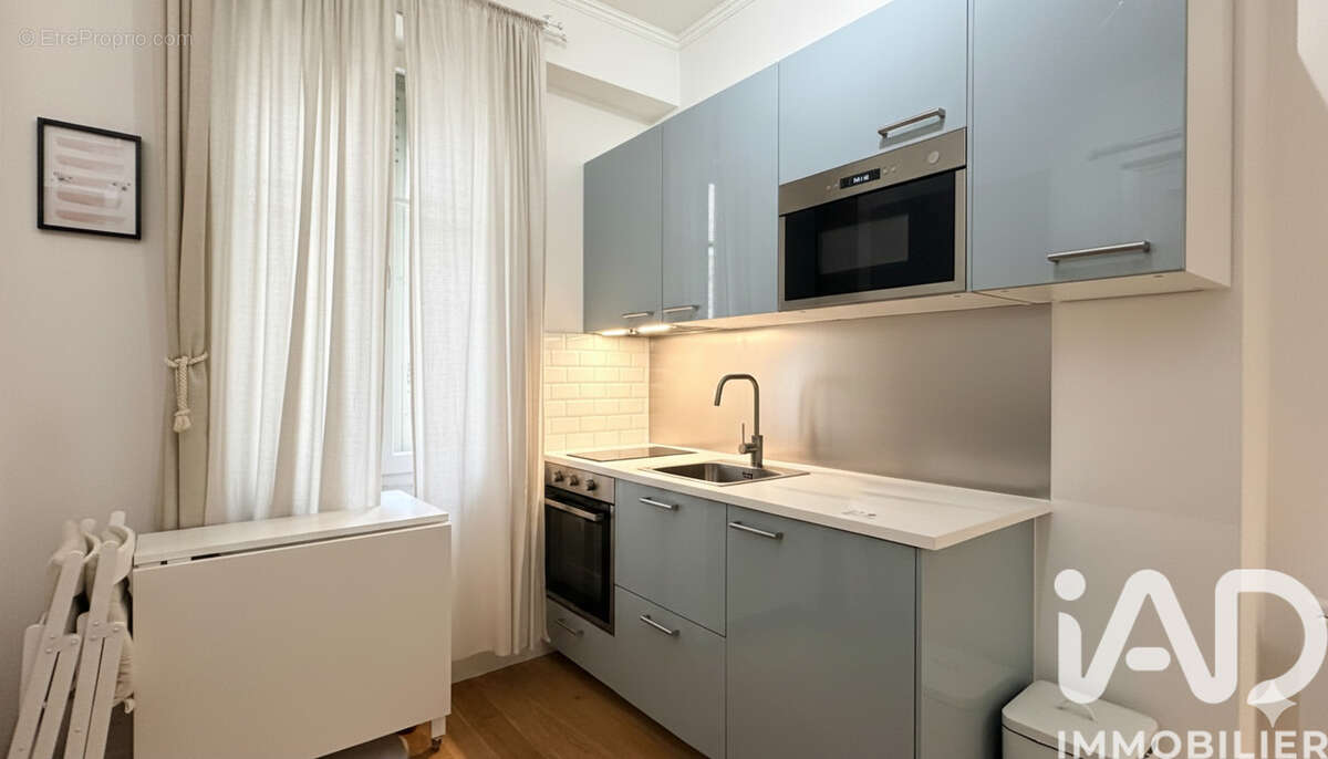 Photo 2 - Appartement à PARIS-17E