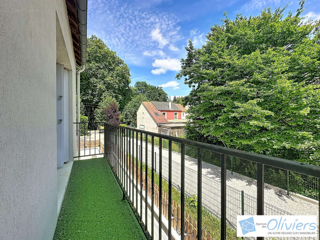 Appartement à SAINT-REMY-LES-CHEVREUSE
