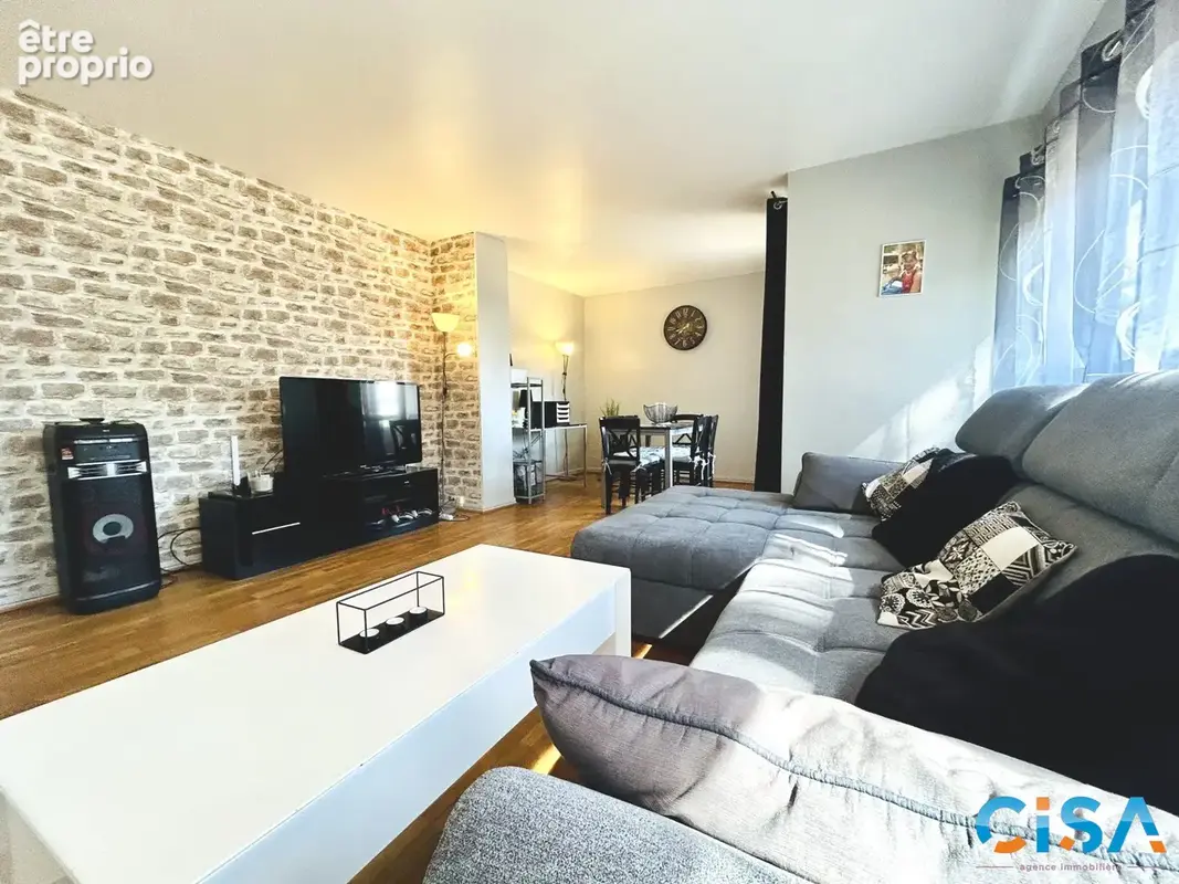 Appartement à CHAMPAGNE-SUR-OISE