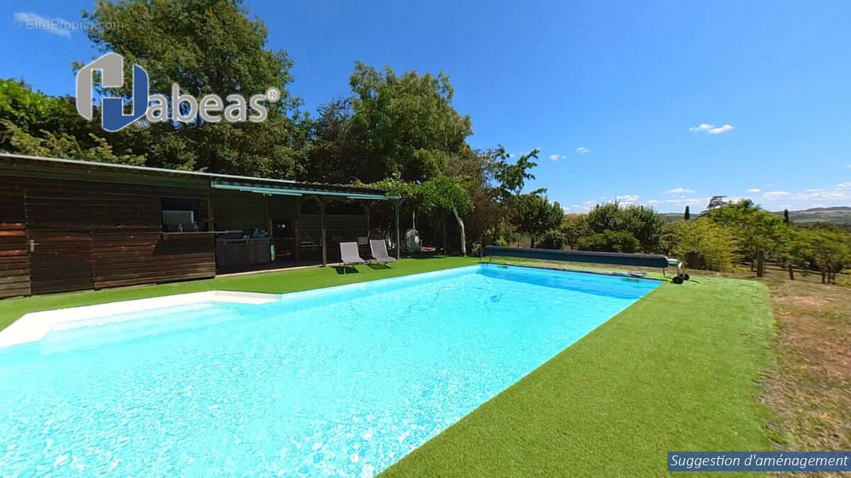À 45 min de Lyon – Maison d’architecte unique de 330m², 6 chambres, avec piscine 10x5 au cœur de 5 800 m² de parc arboré - photo 1