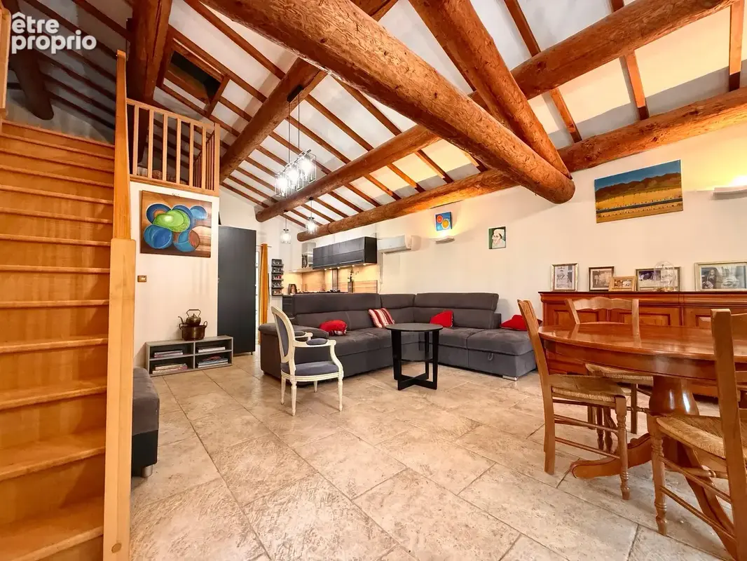 En EXCLUSIVITE Ancien Mazet de 93m2 + 40m2 de Stockage + Source le tout sur 6022m2 de terrain avec vue - photo 6