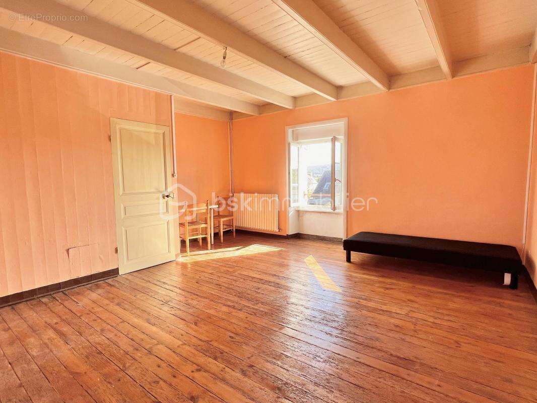 Maison à PLONEVEZ-PORZAY