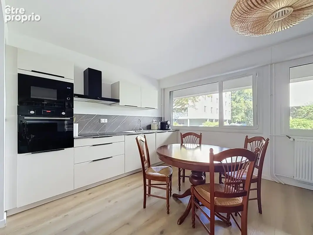 Appartement à vendre 4 pièces SAINT CYR SUR LOIRE (37) - photo 8