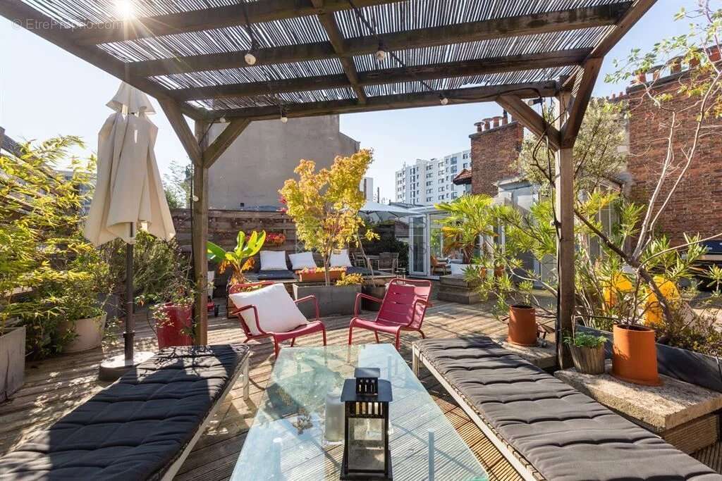 Appartement à PARIS-20E