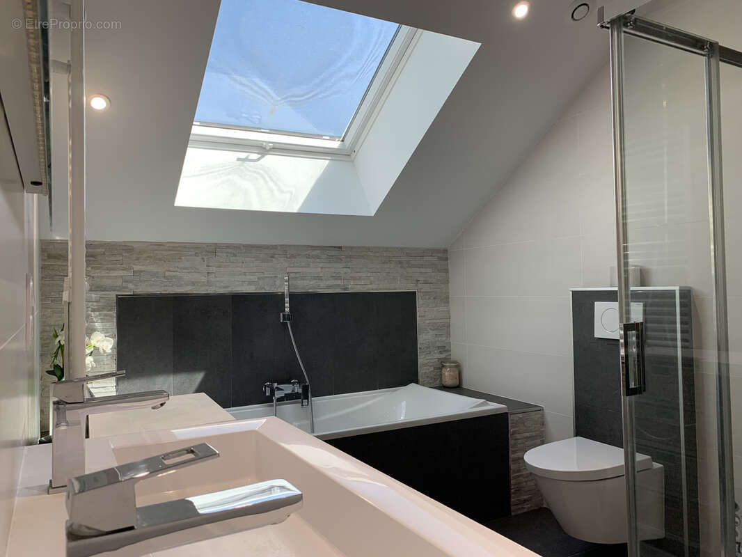 Appartement à FONTAINE-LES-DIJON