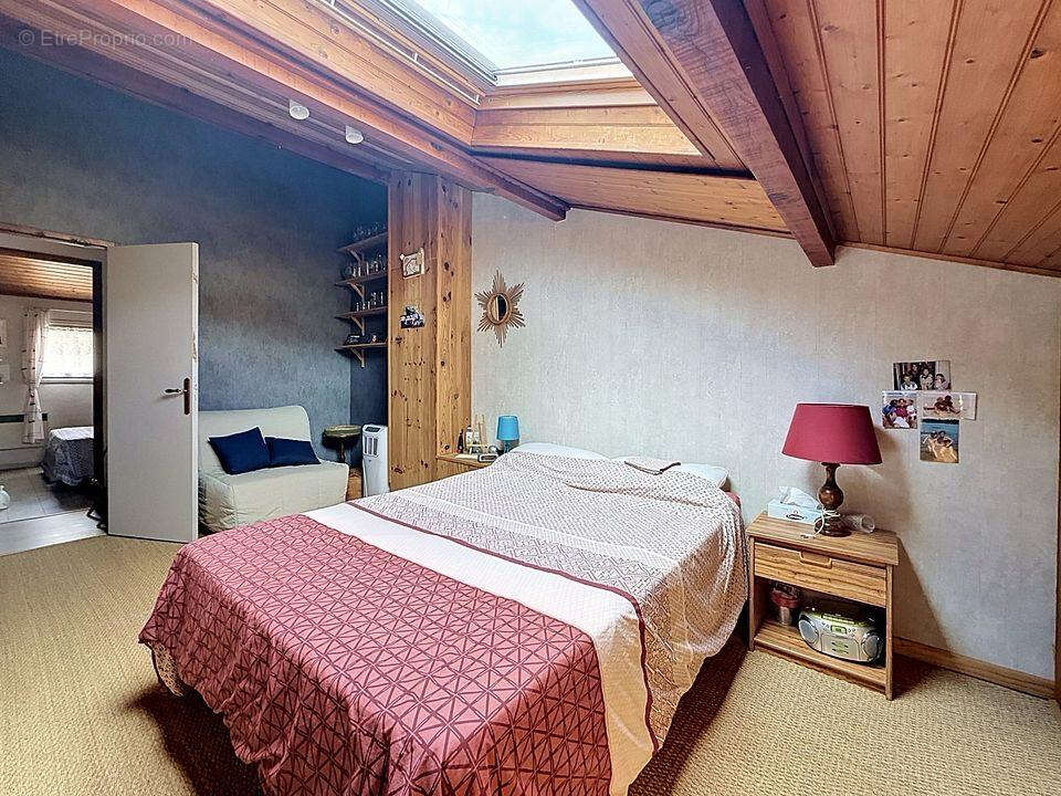 Maison à BASSENS
