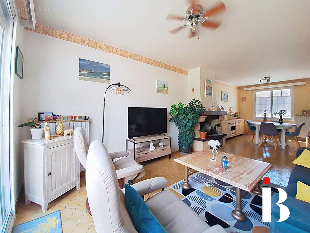 Maison Saint Herblain  BOURG 5 pièce(s) 93.62 m2 PLAIN PIED ETAT IMPECCABLE - photo 4