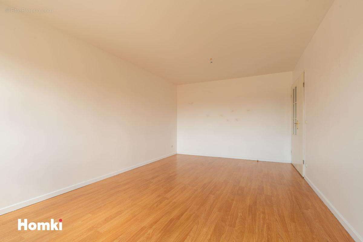 Appartement T3 de 63 m² à Lille 59800, Rue de la Cense aux Blés - photo 10