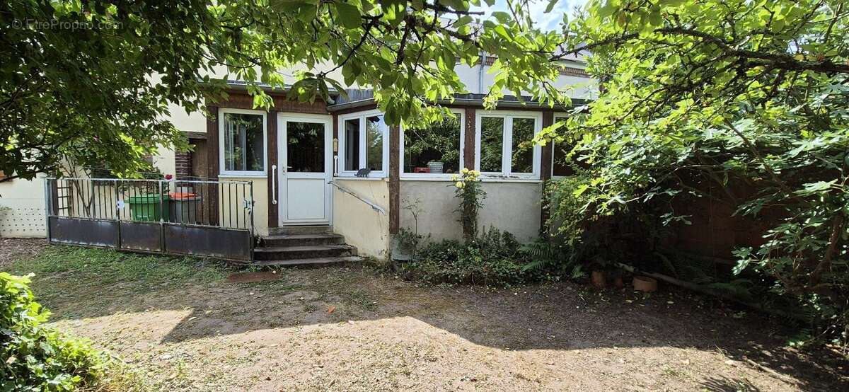 Maison à NOGENT-SUR-VERNISSON