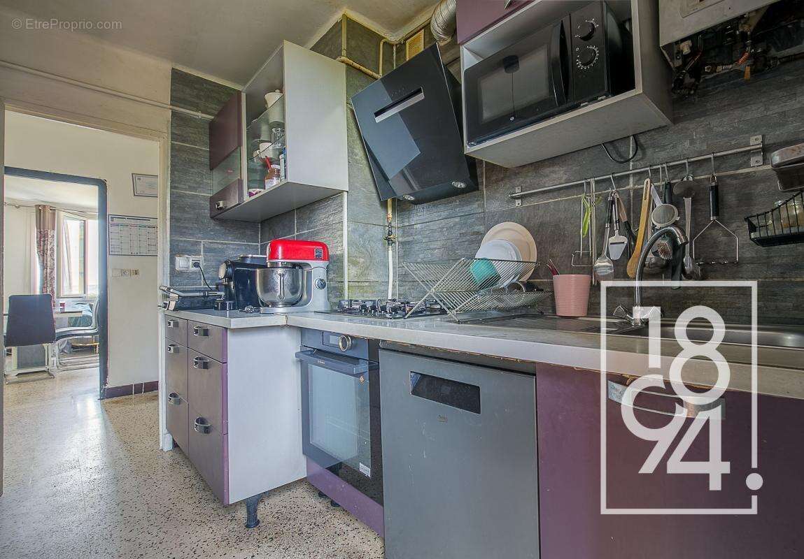 Appartement à MARSEILLE-14E