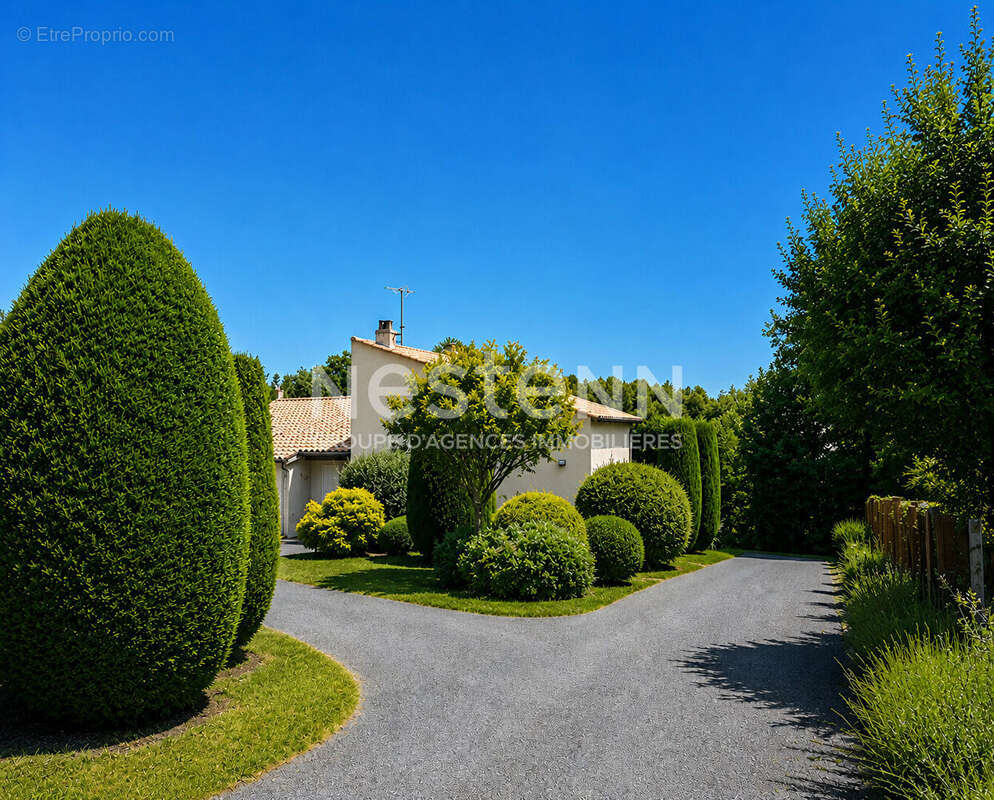 Rare à Pont l'Abbé d'Arnoult et à 15 min Sud Rochefort : Maison 3 chambres, garages et jardin - photo 17