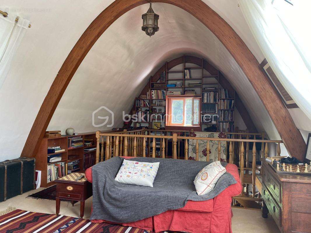 Maison à SAINTRY-SUR-SEINE