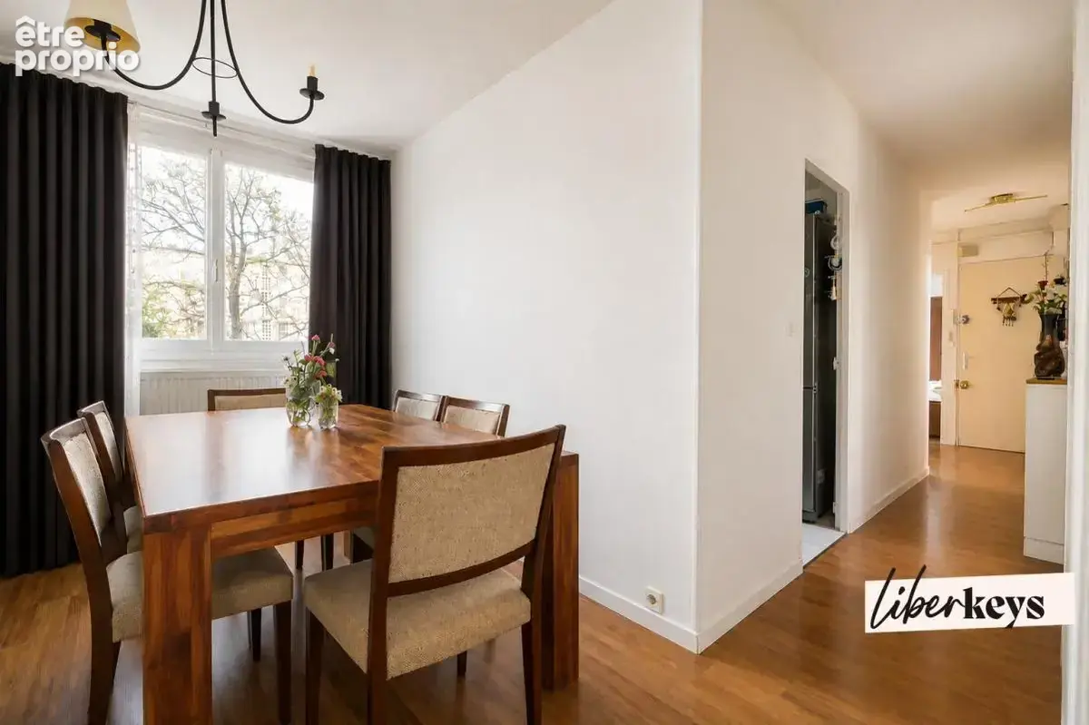 Appartement à SAINTE-GENEVIEVE-DES-BOIS