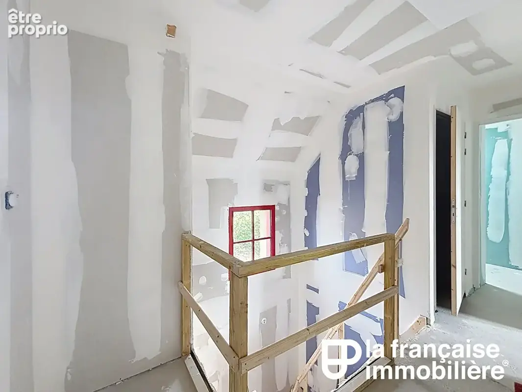Maison rénovée au coeur de SAINT SULIAC - photo 5