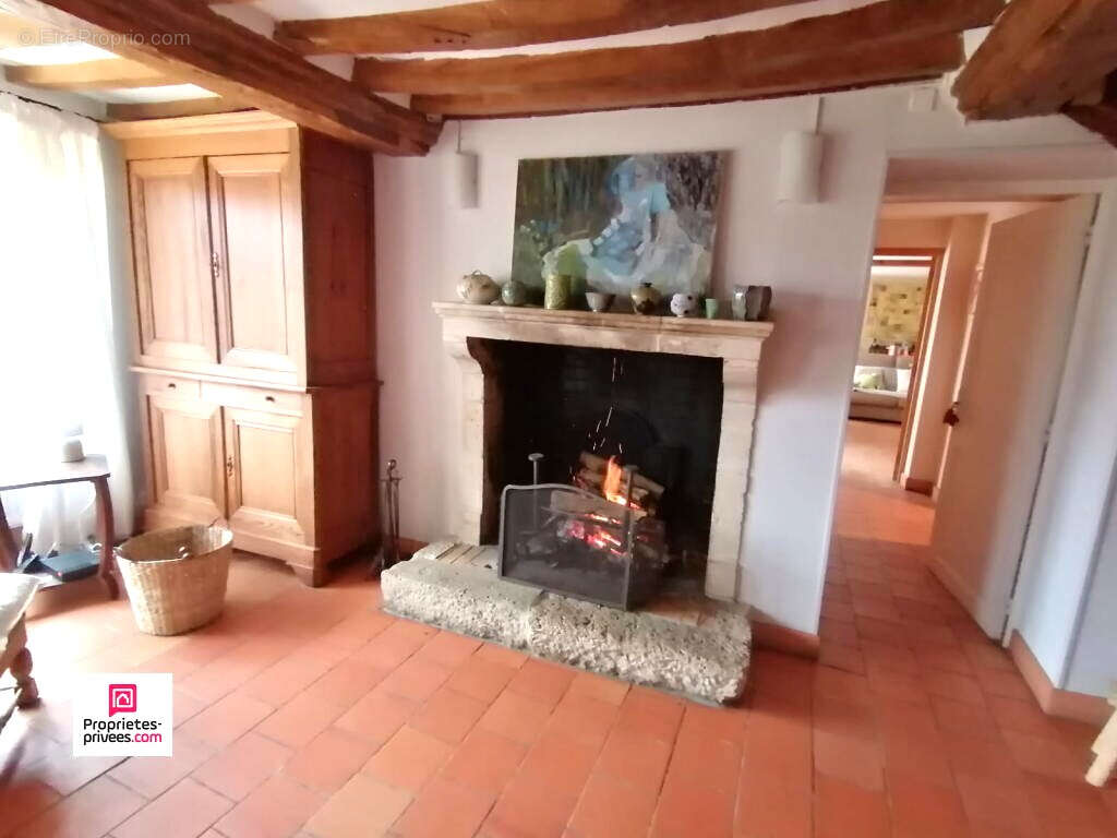 ARGENTAN (61200) charmante maison en pierres, 220 m2 environ, 3 chambres, Prix 279 760 honoraires 4 % inclus à la charge de l'ac - photo 7