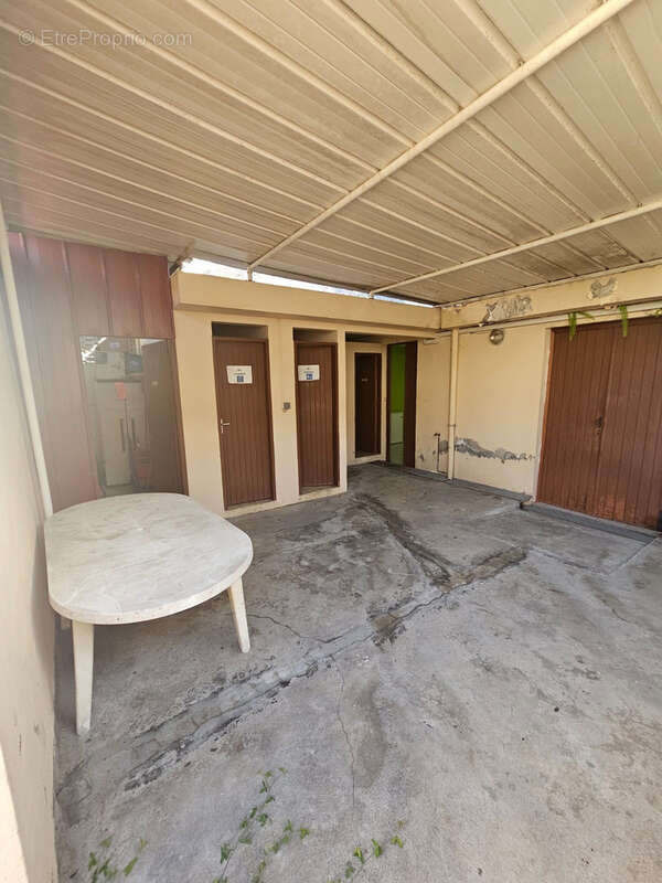 Commerce à RIVIERE-SALEE