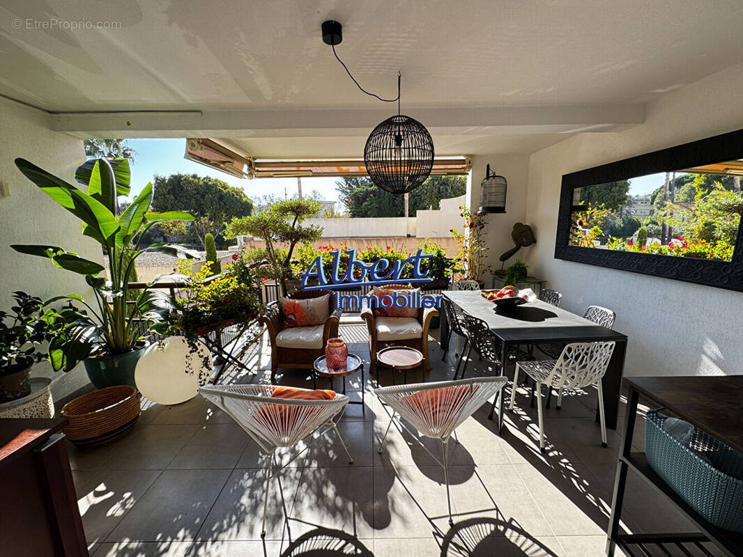 Appartement à SANARY-SUR-MER