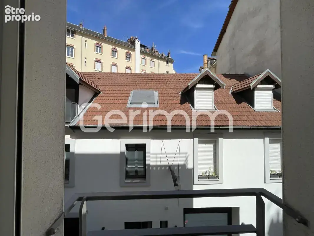 Vente - Appartement - 4 pièces + cuisine - 90 m² - 339 000 € - - photo 9