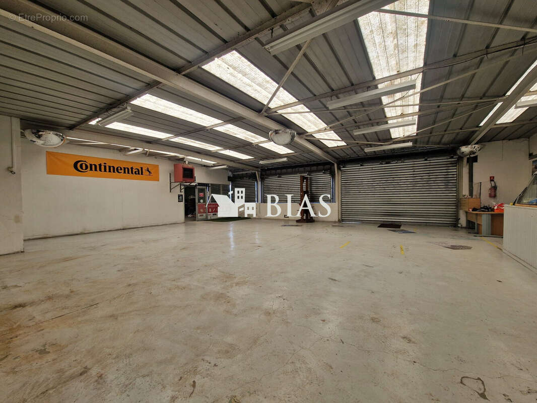 Commerce 403 m² à Brionne  - photo 3
