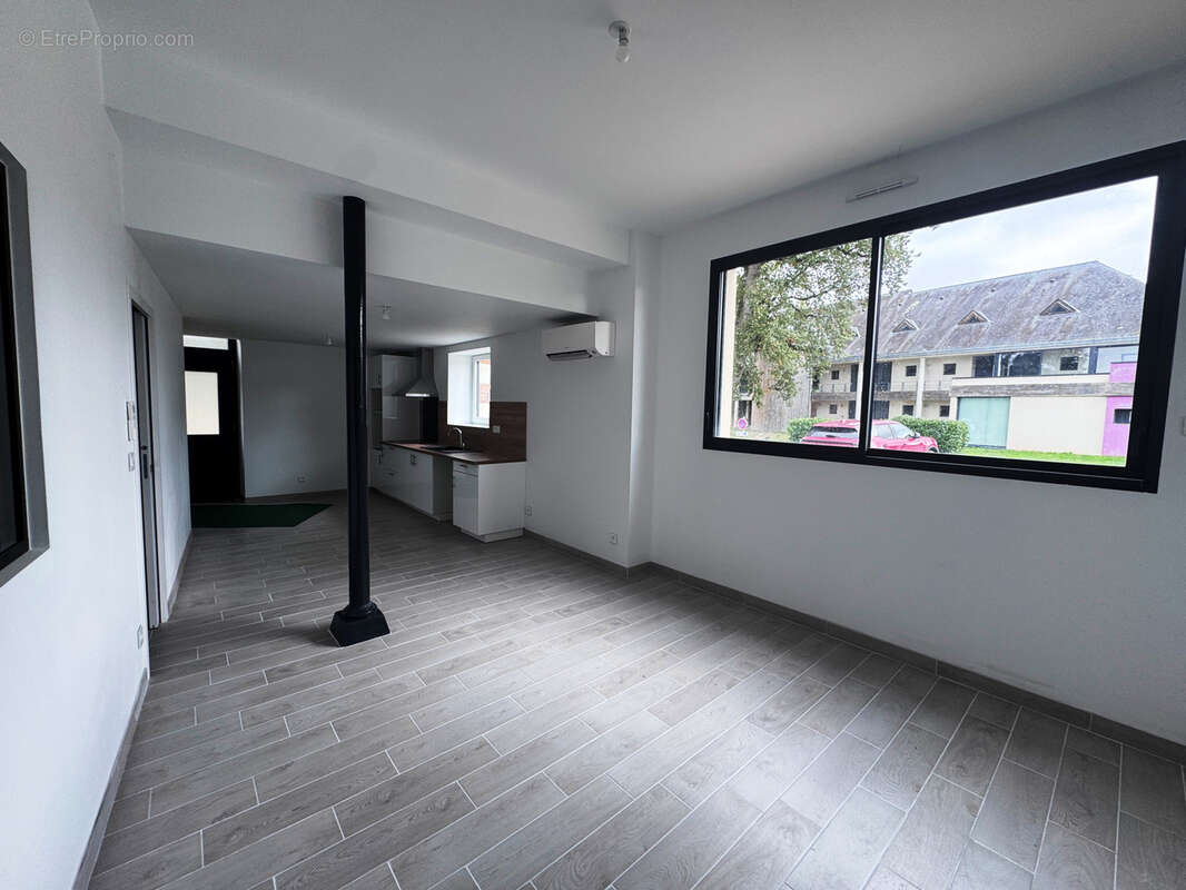 Maison à MIGNALOUX-BEAUVOIR