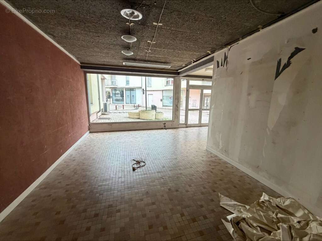 Commerce à LE CREUSOT